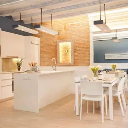 Enjoybcn Colon Hotel 4*